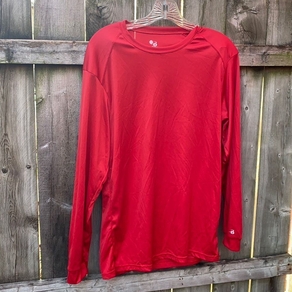 Badger Sport red shirt sz. S